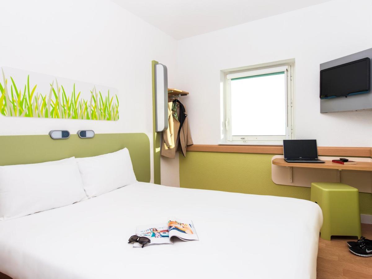 Ibis Budget Beaconsfield Exterior photo